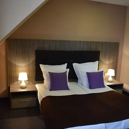 Pliska Hotell 3*